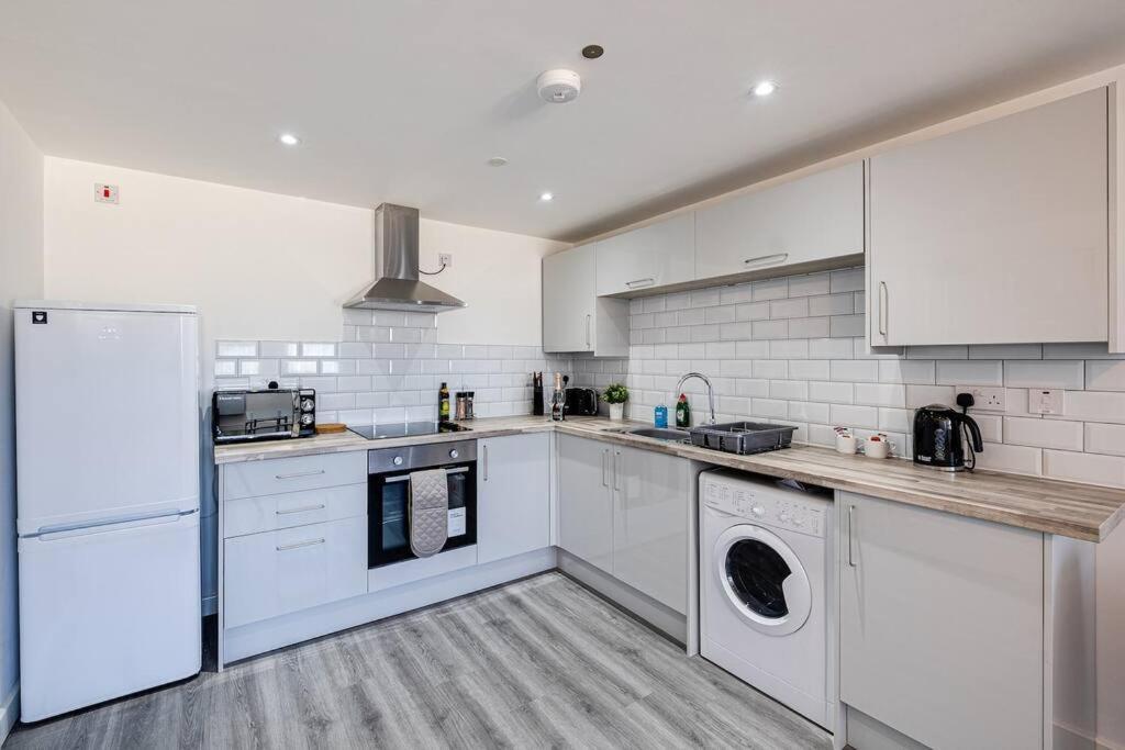 Entire 1 Bed Apt In The Centre Of Stockport Exteriér fotografie